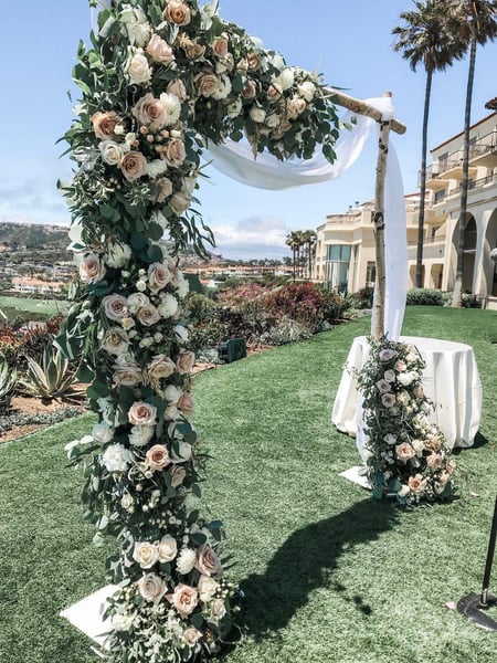 Full-Service Wedding Floral Design with Arches and Setup – Florists – photo 4