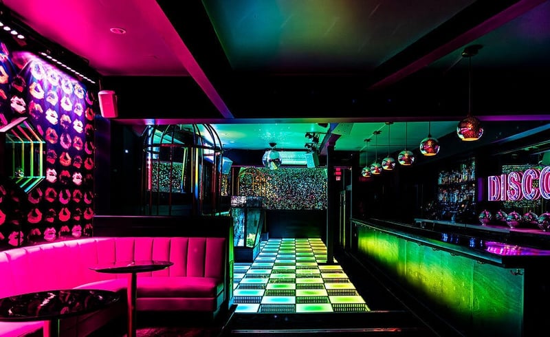 Retro Disco Nightclub with Light-Up Dance Floor and DJ Booth – Venues in San Francisco – photo 4